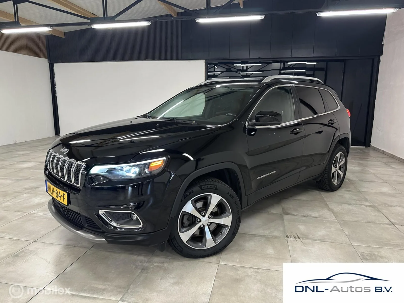 Jeep Cherokee (2018) — foto 1