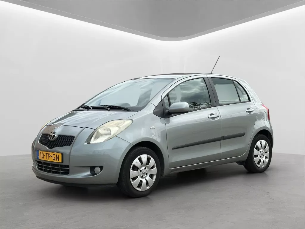 Toyota Yaris (2007) — foto 1