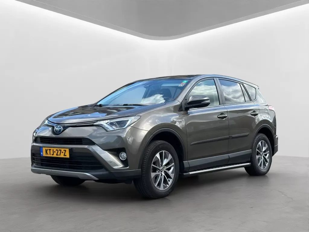 Toyota RAV4 (2018) — foto 1