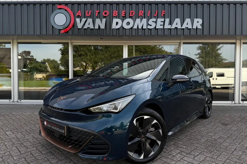 CUPRA Born (2023)