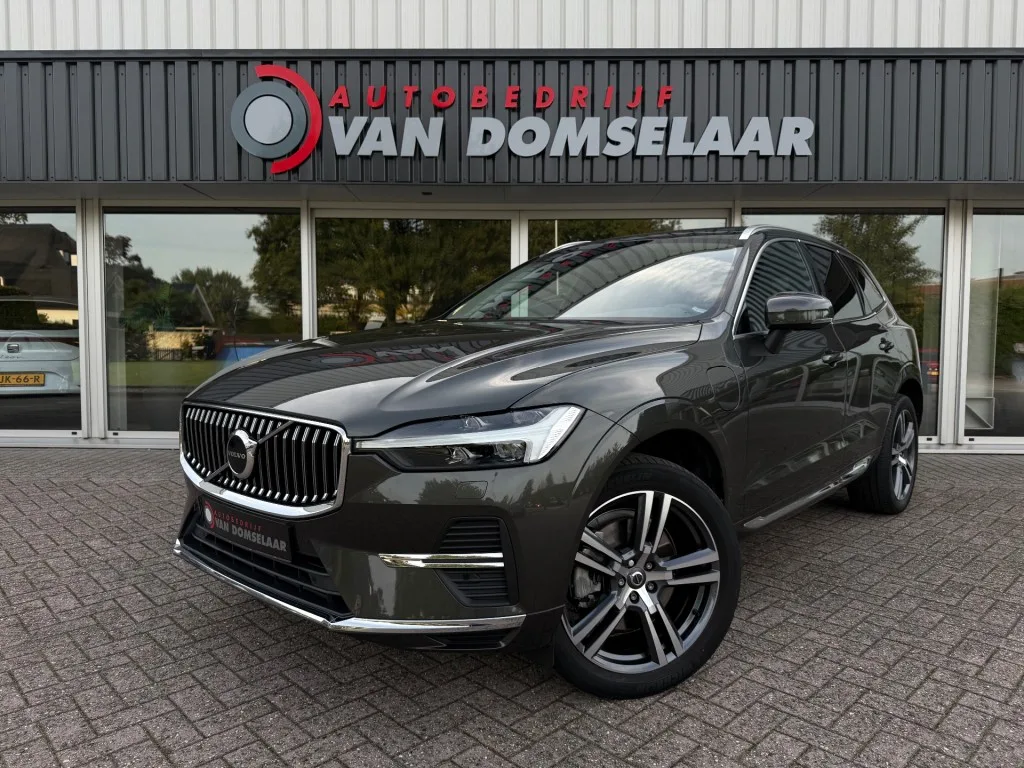 Volvo XC60 (2022) — foto 1