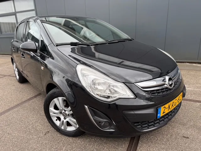 Opel Corsa (2013) — foto 1