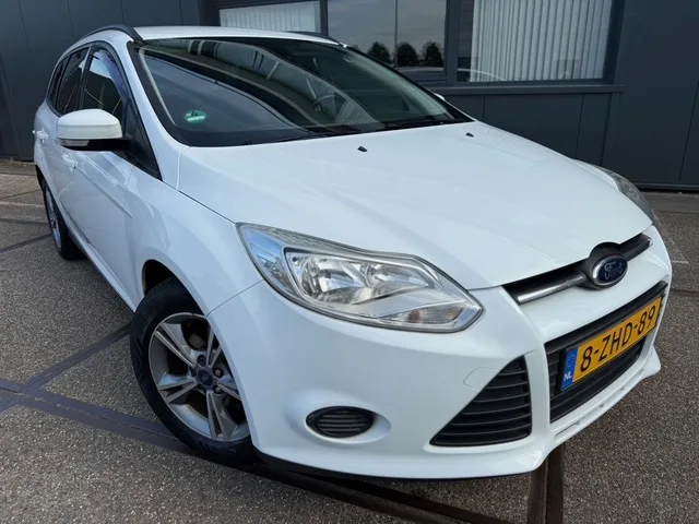 Ford Focus (2014) — foto 1