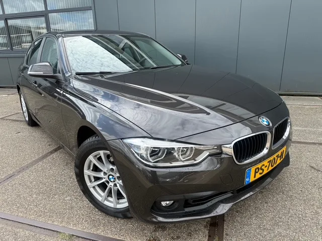 BMW 3-Serie (2017) — foto 1