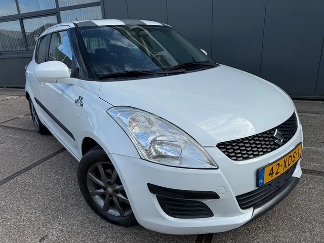 Suzuki Swift (2012) — foto 1