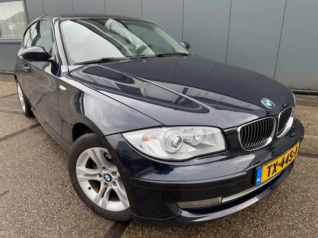 BMW 1-Serie (2008) — foto 1