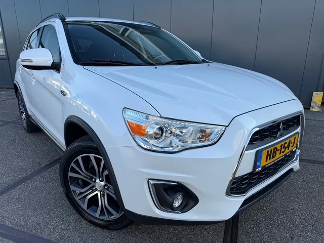 Mitsubishi ASX (2015) — foto 1