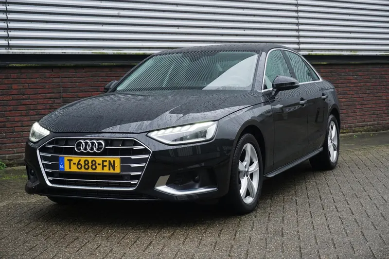 Audi A4 (2023)