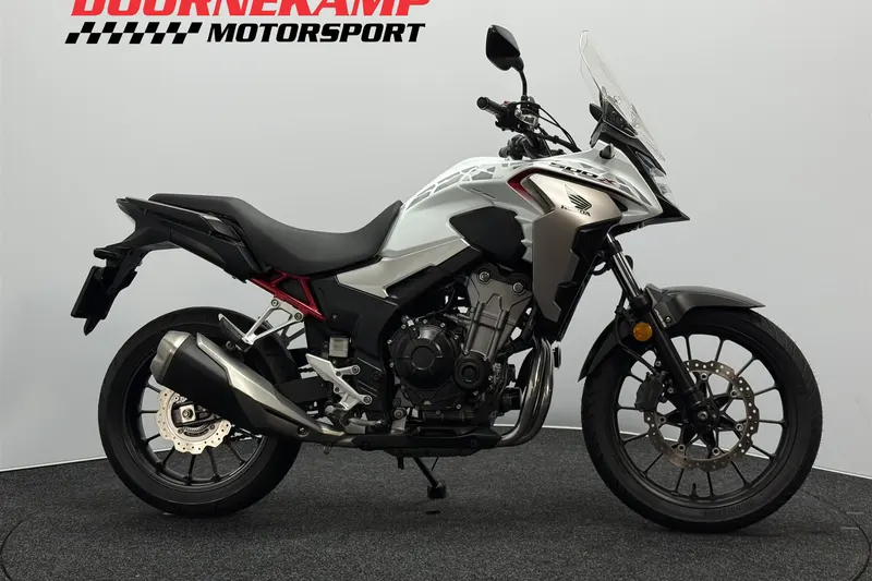 Honda CB500X (2021)
