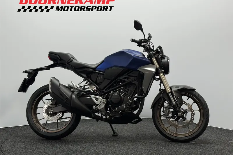 Honda CB300R 300 (2019)