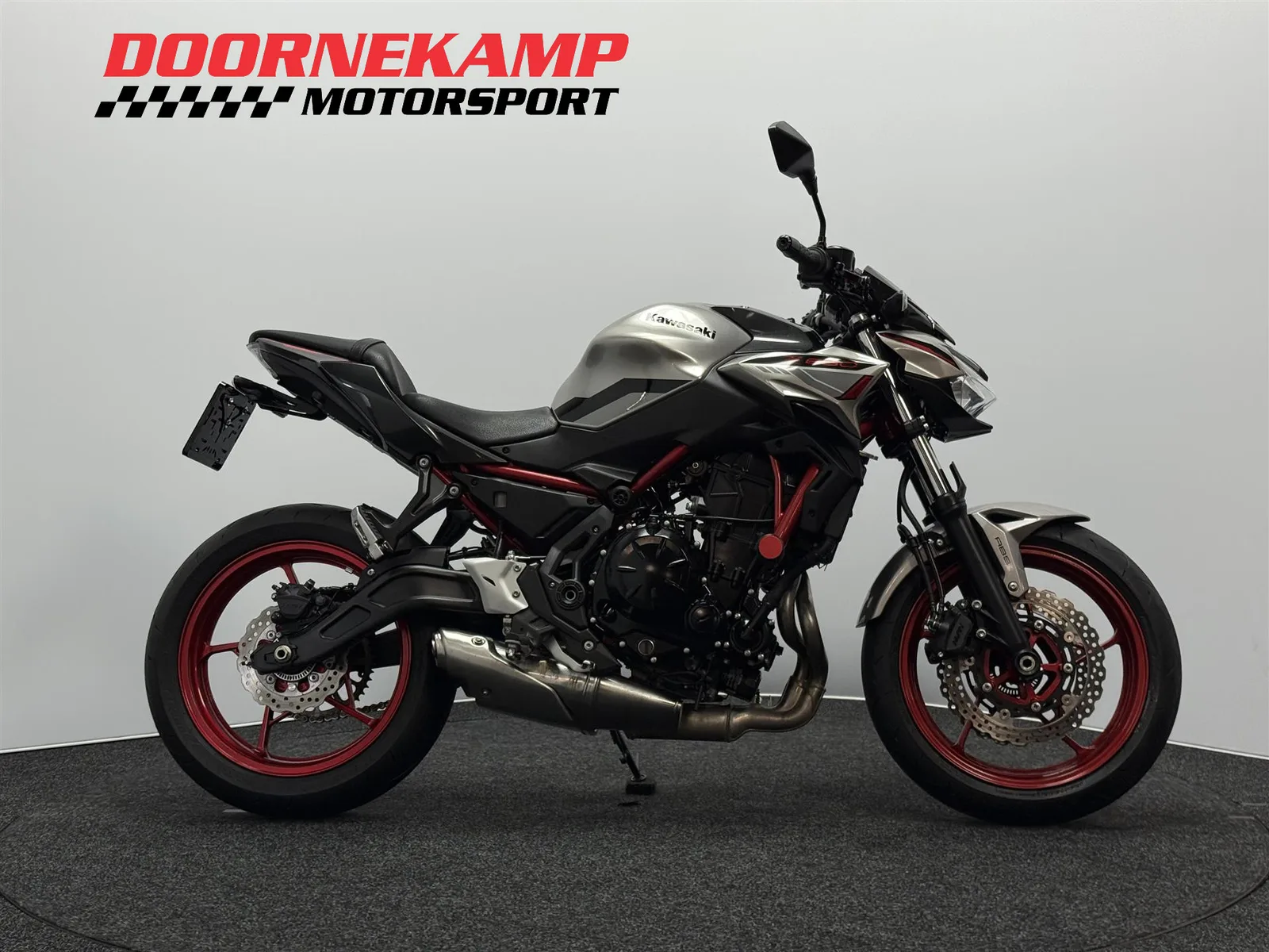 Kawasaki Z650 (2023) — foto 1