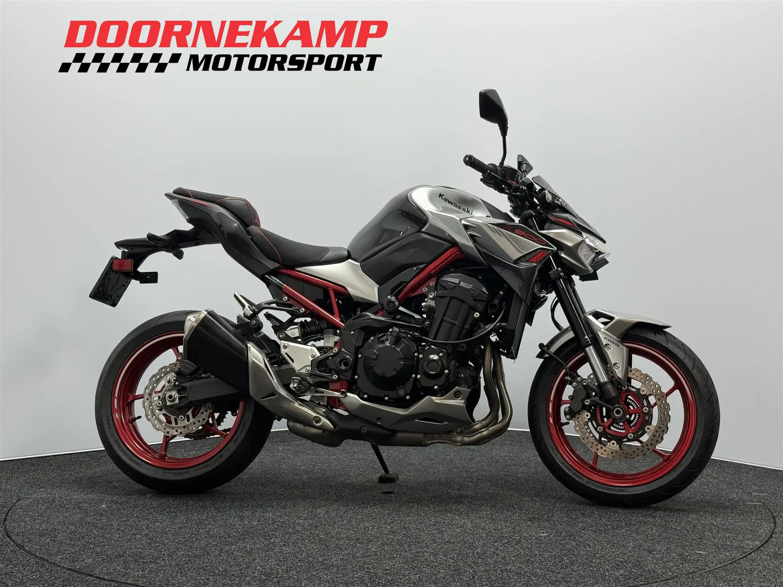 Kawasaki Z900 (2023) — foto 1