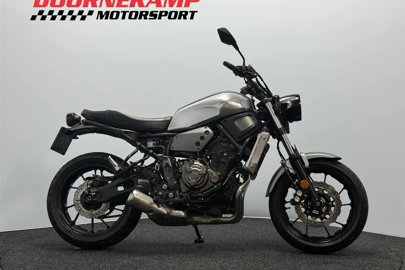 Yamaha XSR700 (2016)