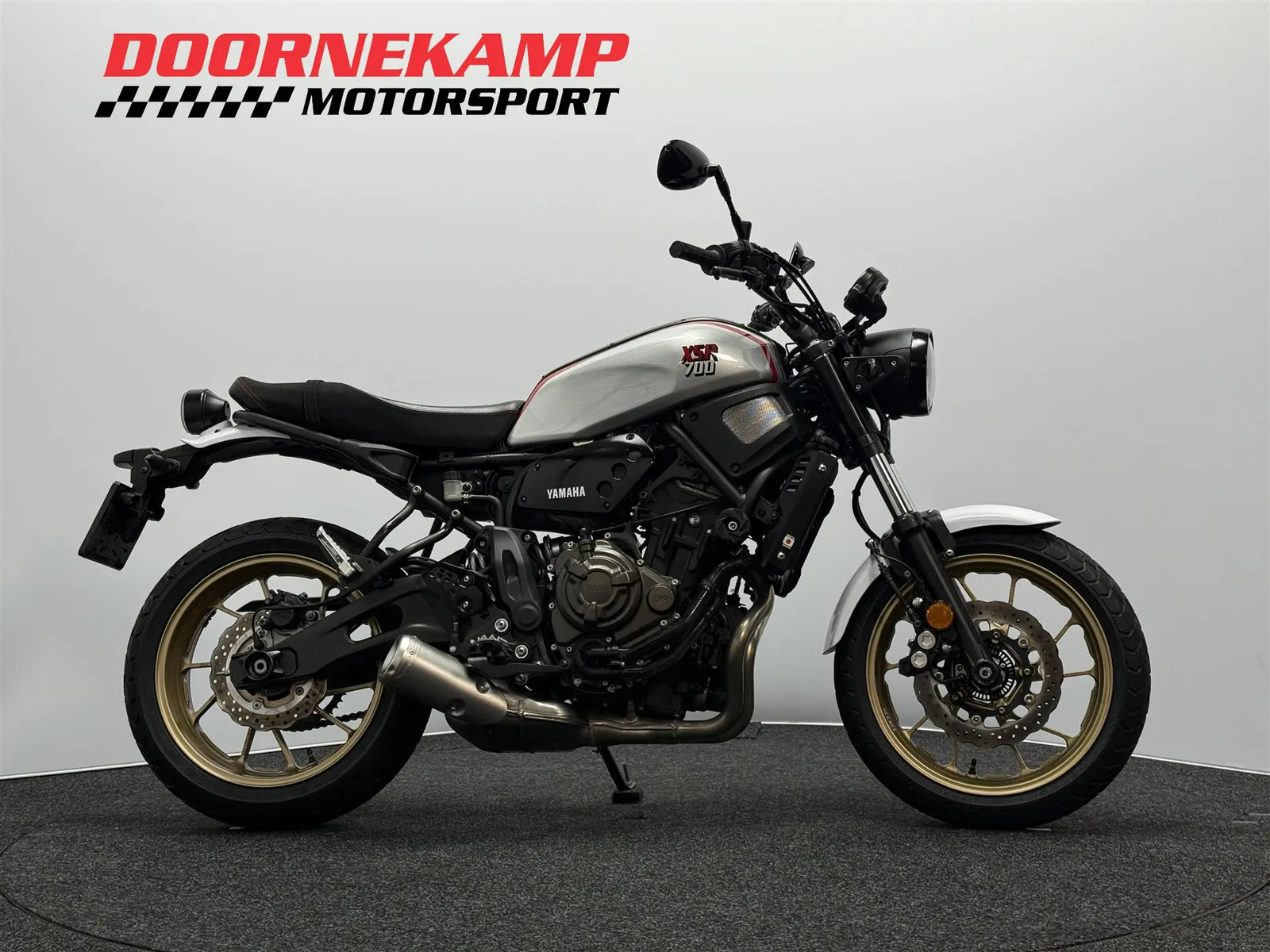 Yamaha XSR 700 Xtribute (2021) — foto 1