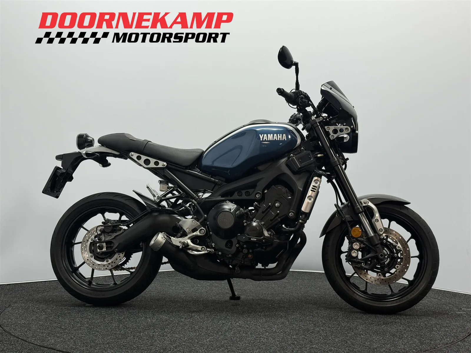 Yamaha XSR900 (2017) — foto 1