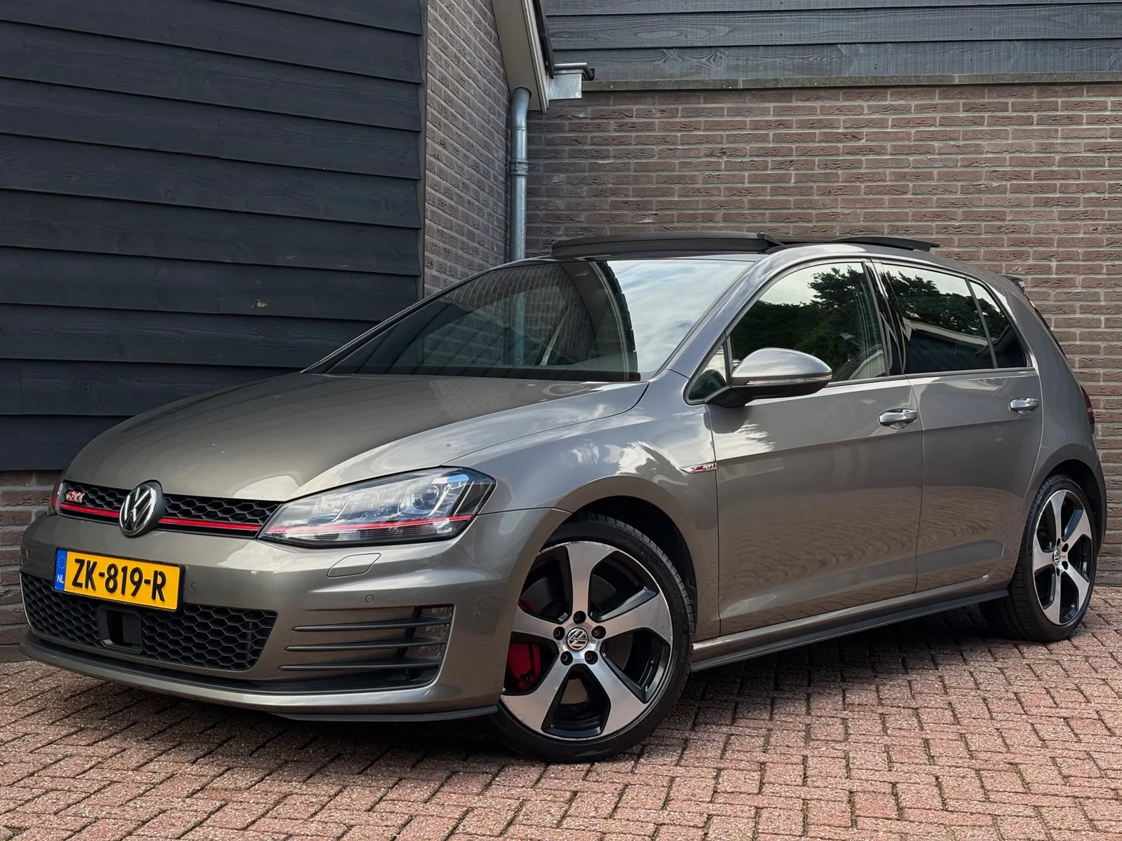 Volkswagen Golf (2016) — foto 1