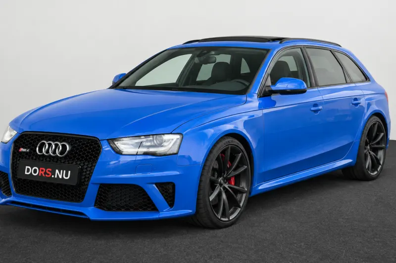 Audi RS 4 (0)