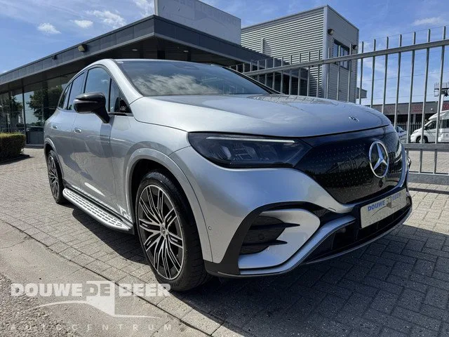 Mercedes-Benz EQE (2026) — foto 1