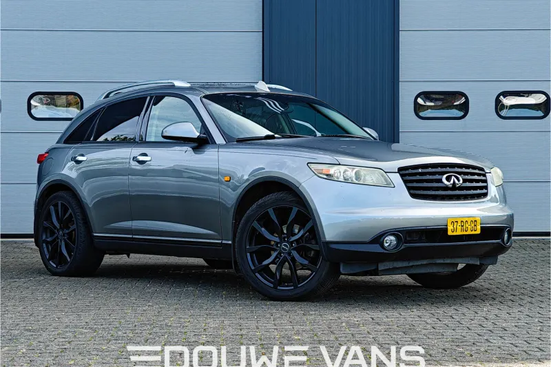Infiniti FX (2005)
