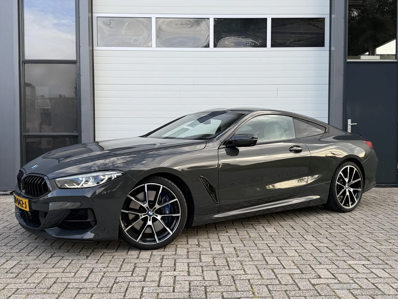 BMW 8-Serie (2019) — foto 1