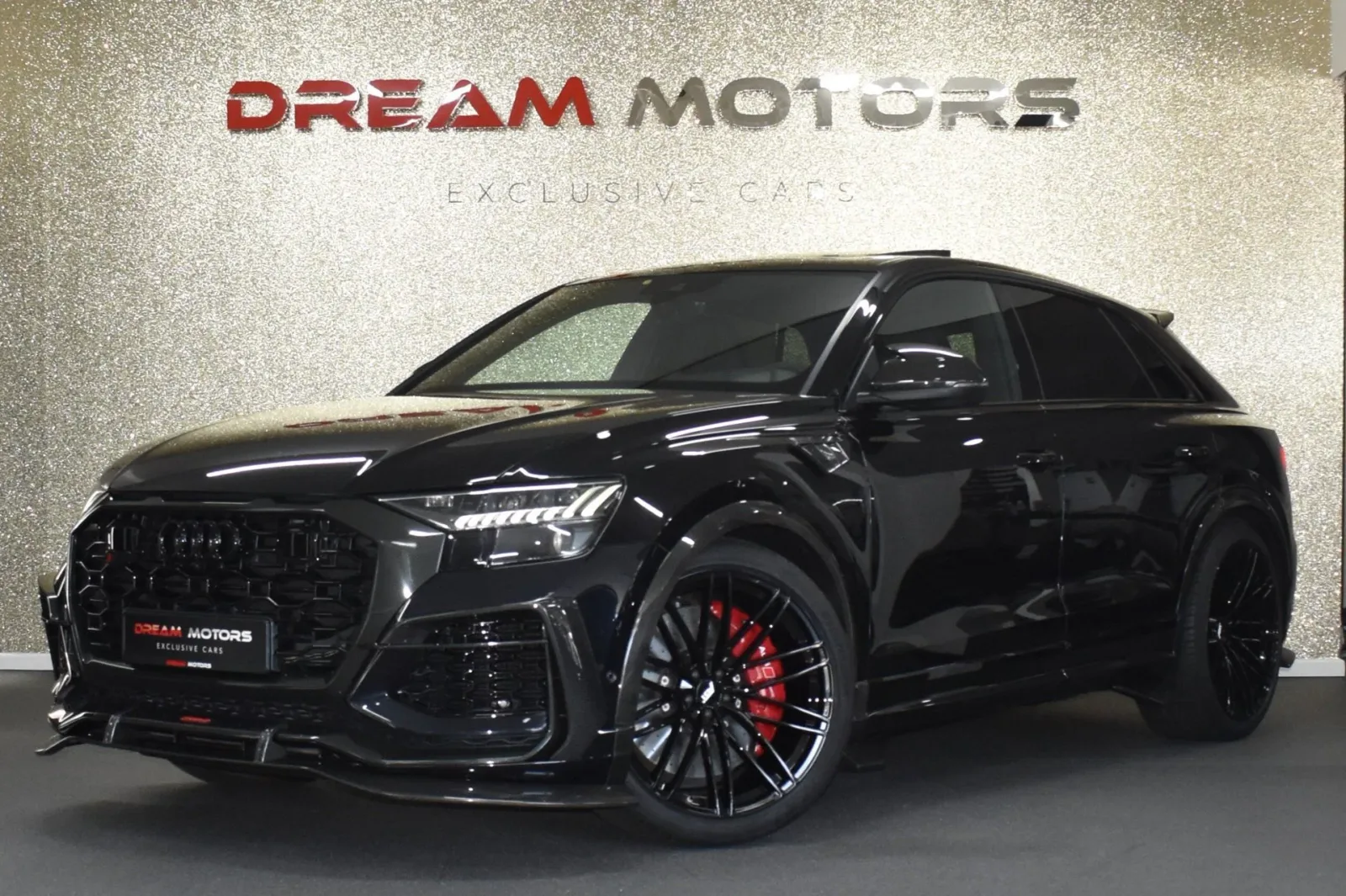 Audi RS Q8 (2021) — foto 1