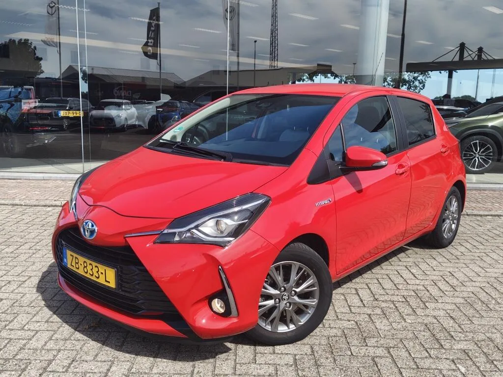 Toyota Yaris (2019) — foto 1