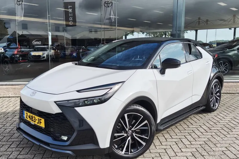 Toyota C-HR (2024)