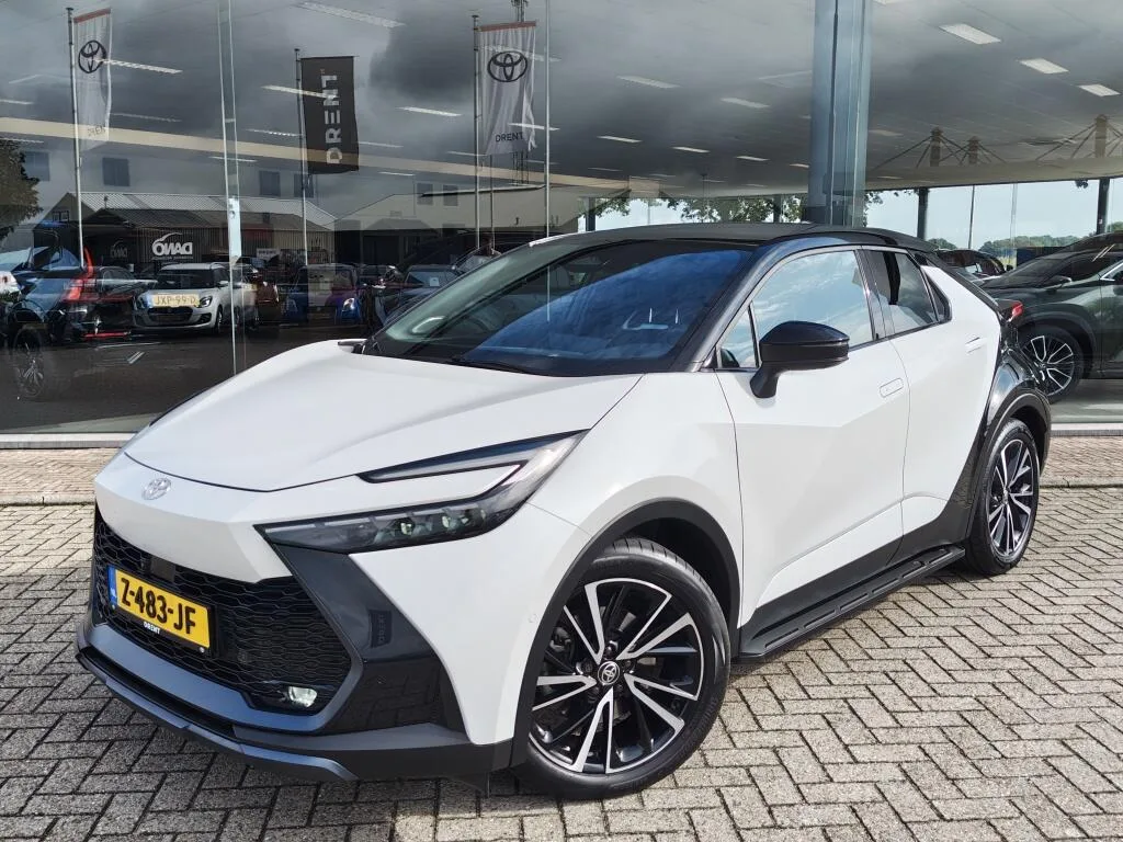 Toyota C-HR (2024) — foto 1