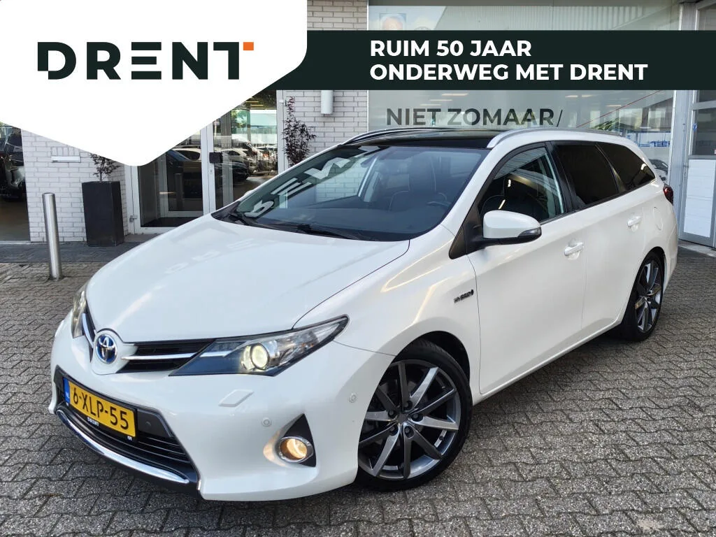 Toyota Auris (2014) — foto 1