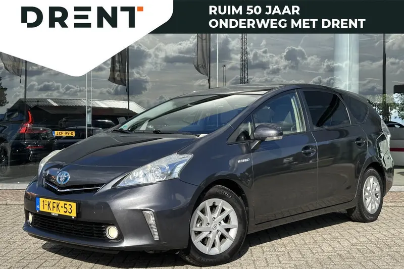 Toyota Prius Wagon (2013)