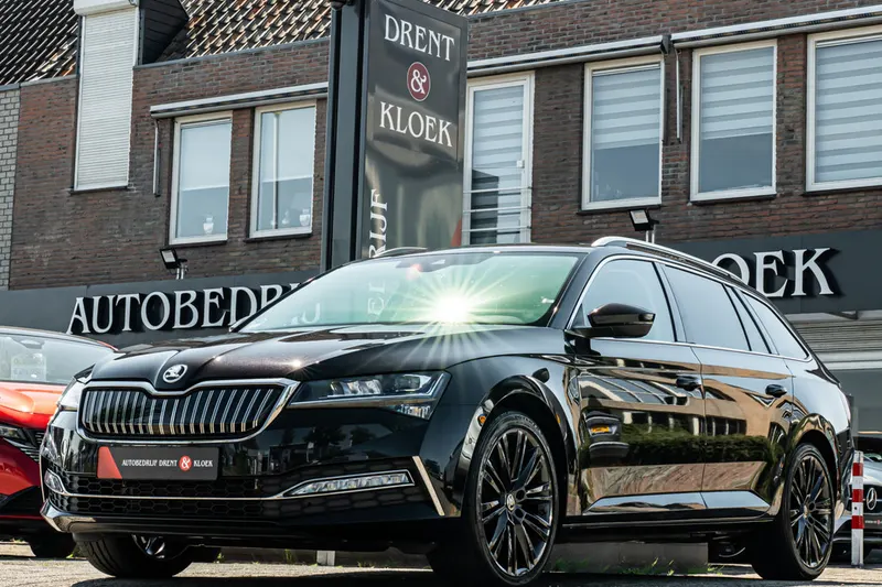 Škoda Superb (2023)