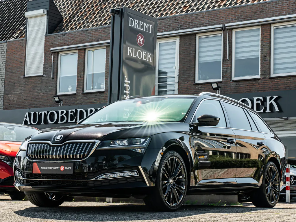 Škoda Superb (2023) — foto 1