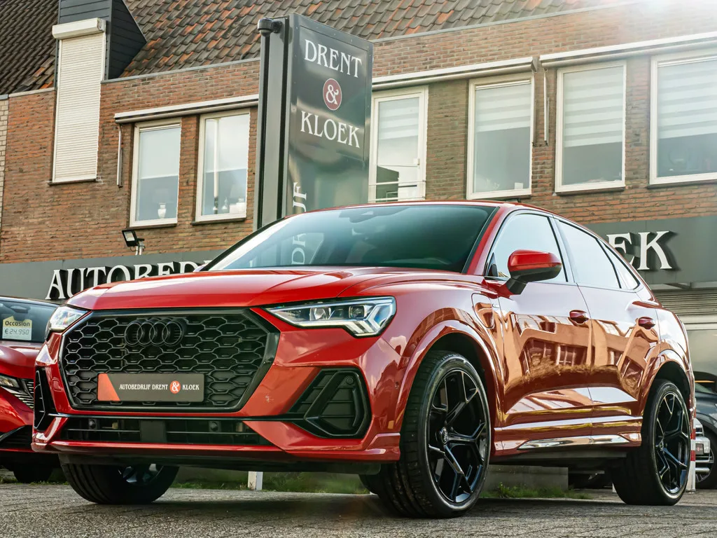 Audi Q3 Sportback (2023) — foto 1