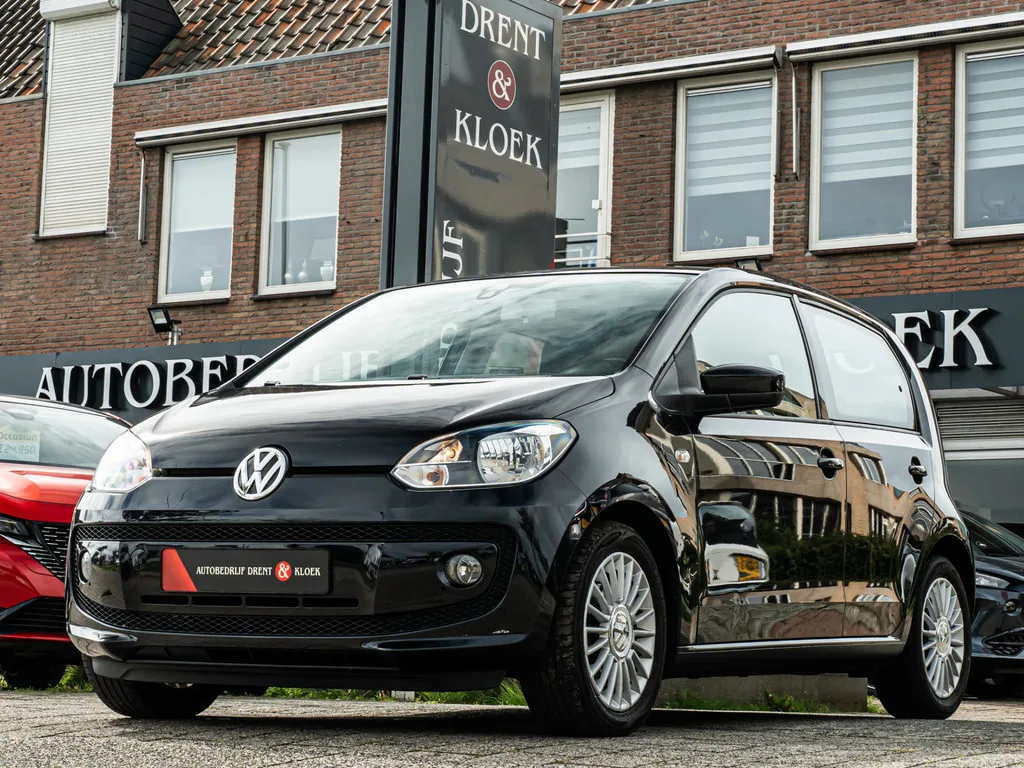 Volkswagen Up! (2015) — foto 1