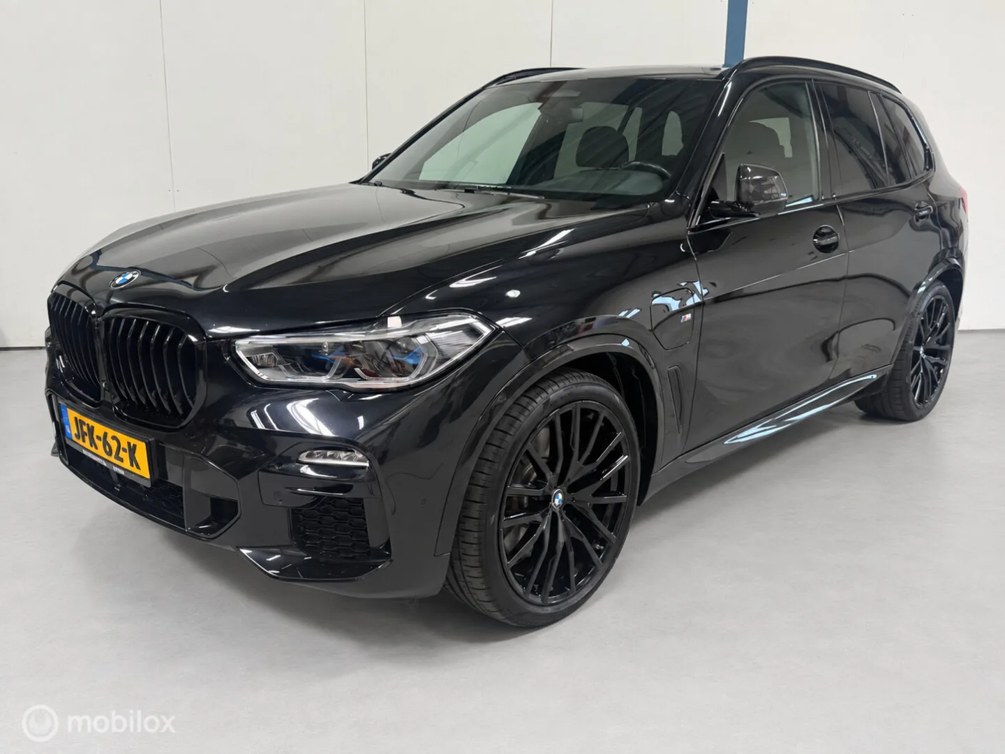 BMW X5 (2021) — foto 1