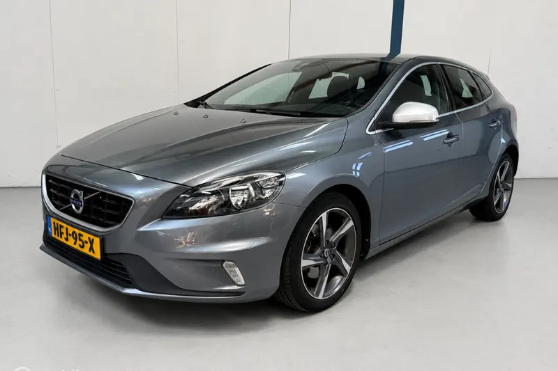 Volvo V40 (2016)