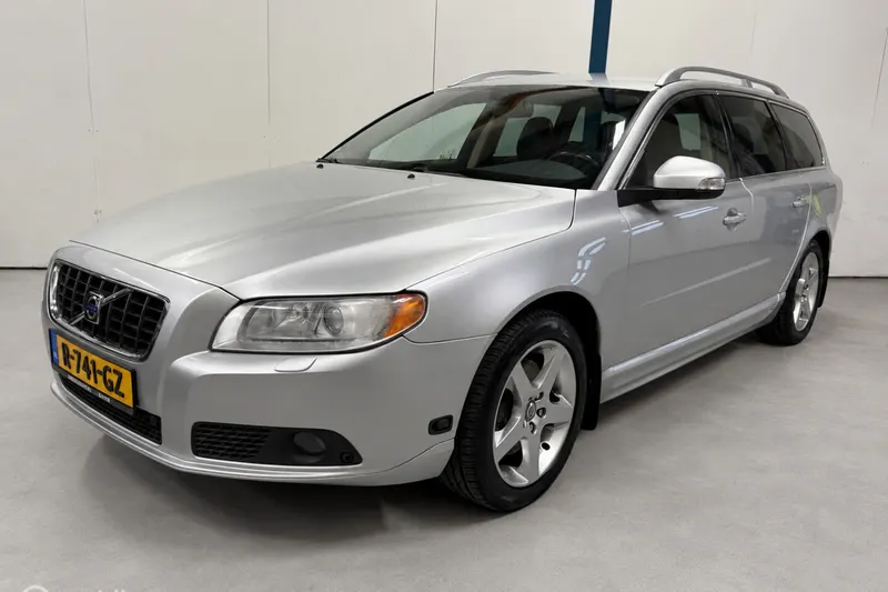 Volvo V70 (2008)