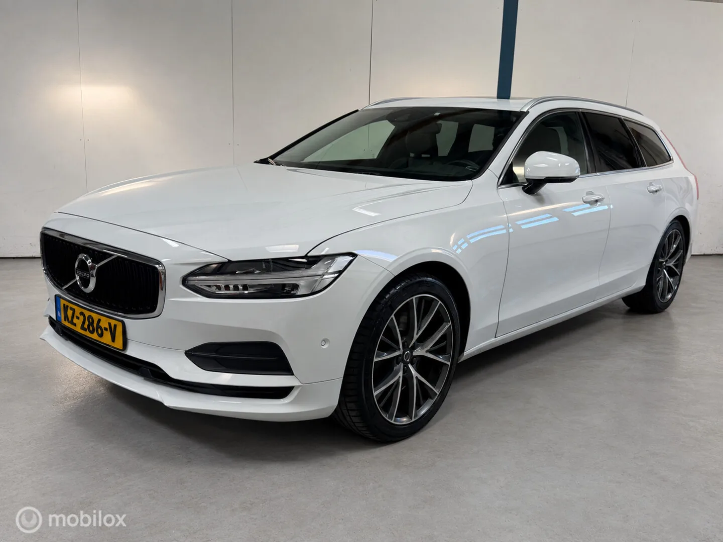 Volvo V90 (2017) — foto 1