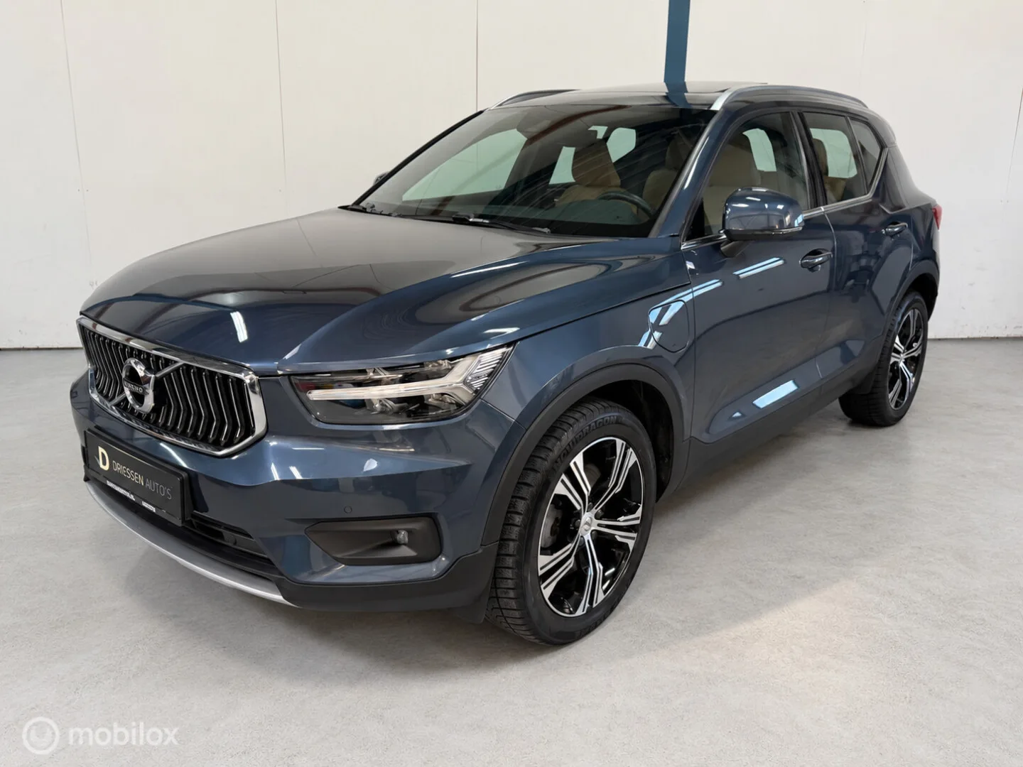 Volvo XC40 (2021) — foto 1