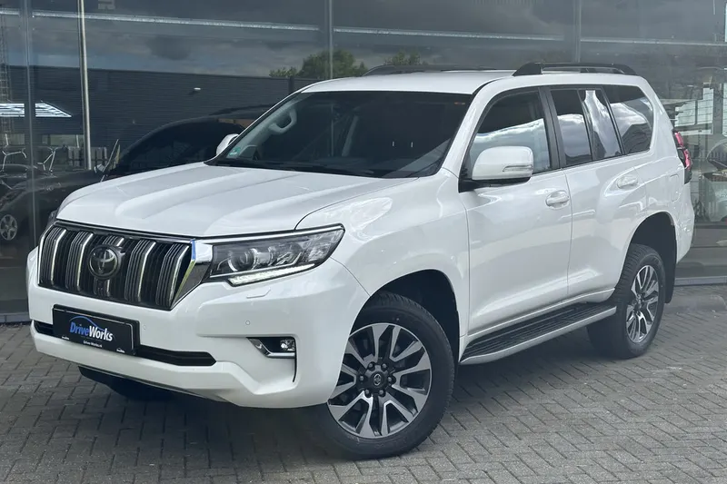 Toyota Land Cruiser (2024)