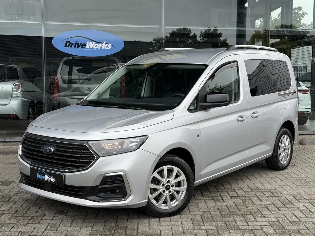 Ford Tourneo Connect (2023) — foto 1