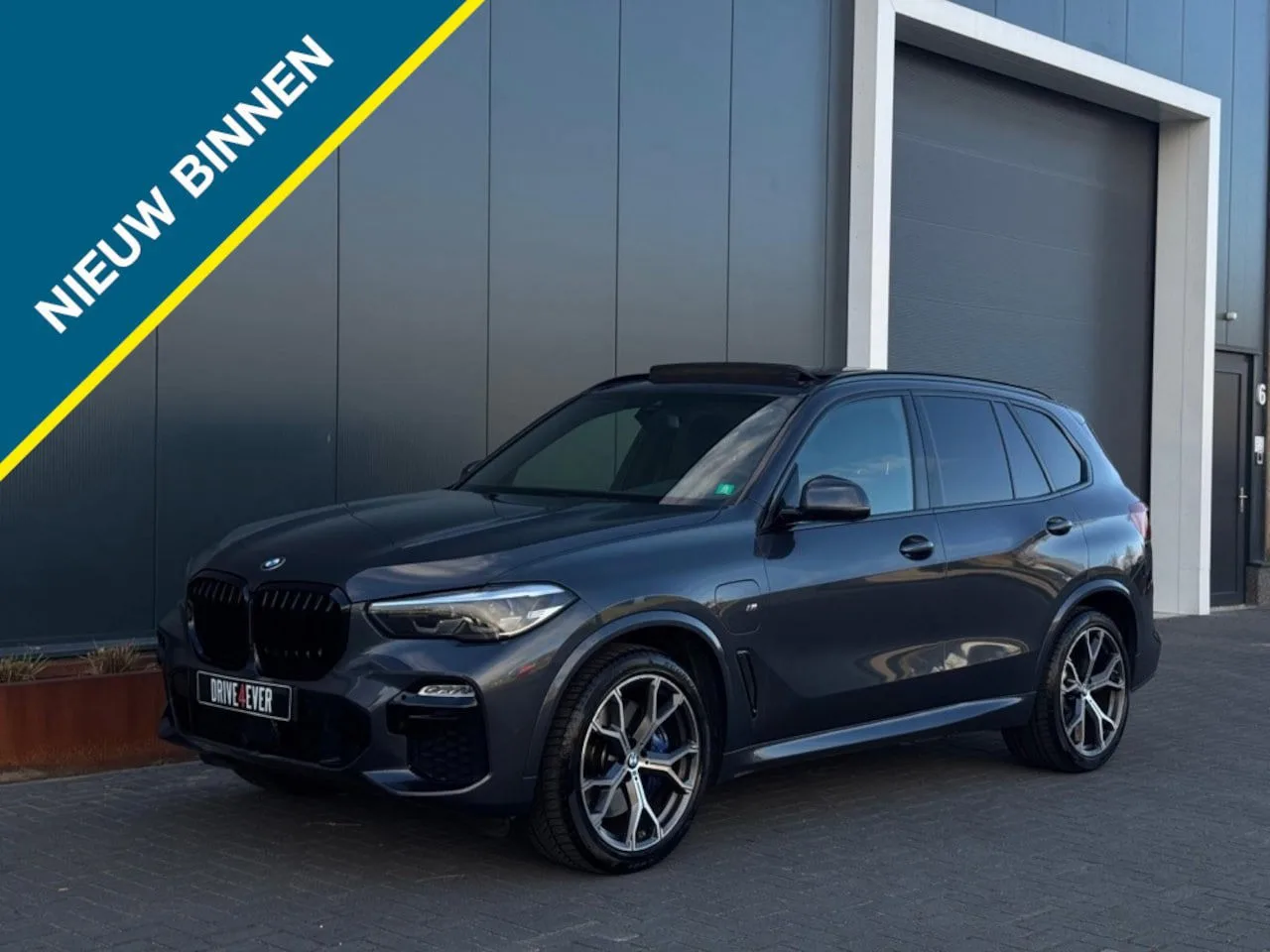BMW X5 (2021) — foto 1