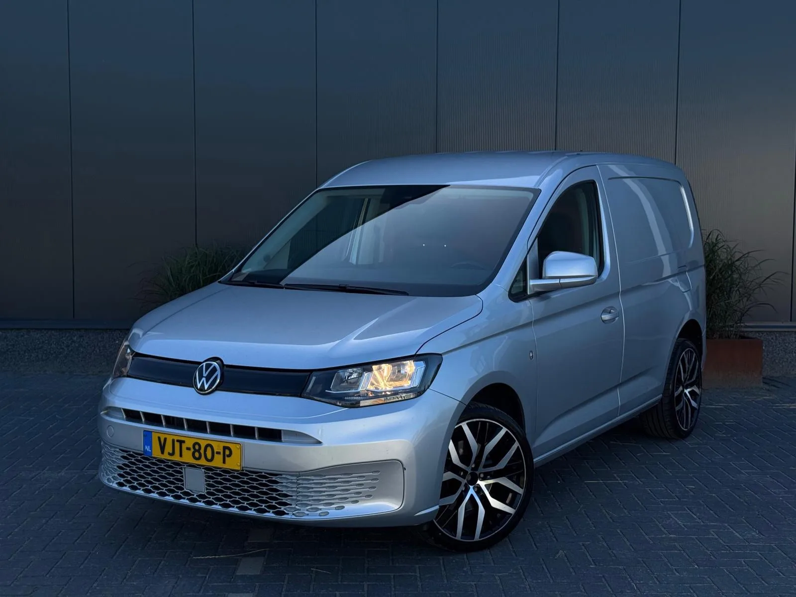 Volkswagen Caddy (2021) — foto 1