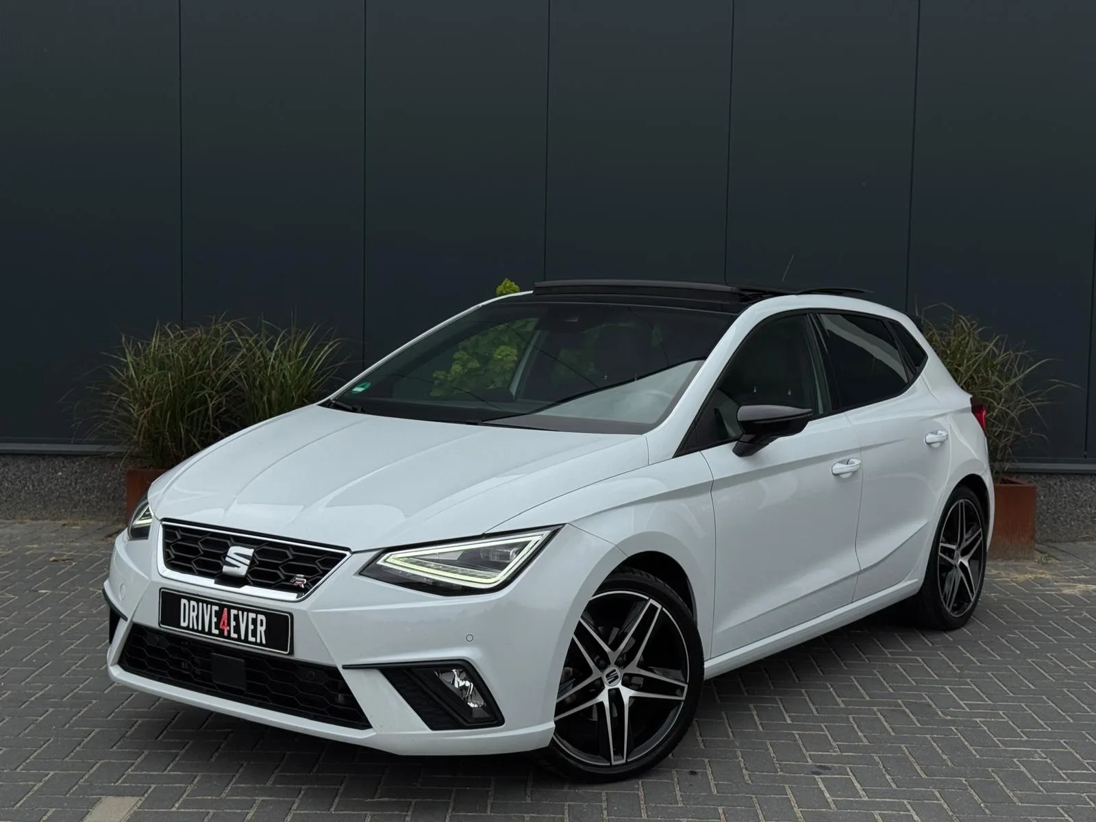 SEAT Ibiza (2022) — foto 1