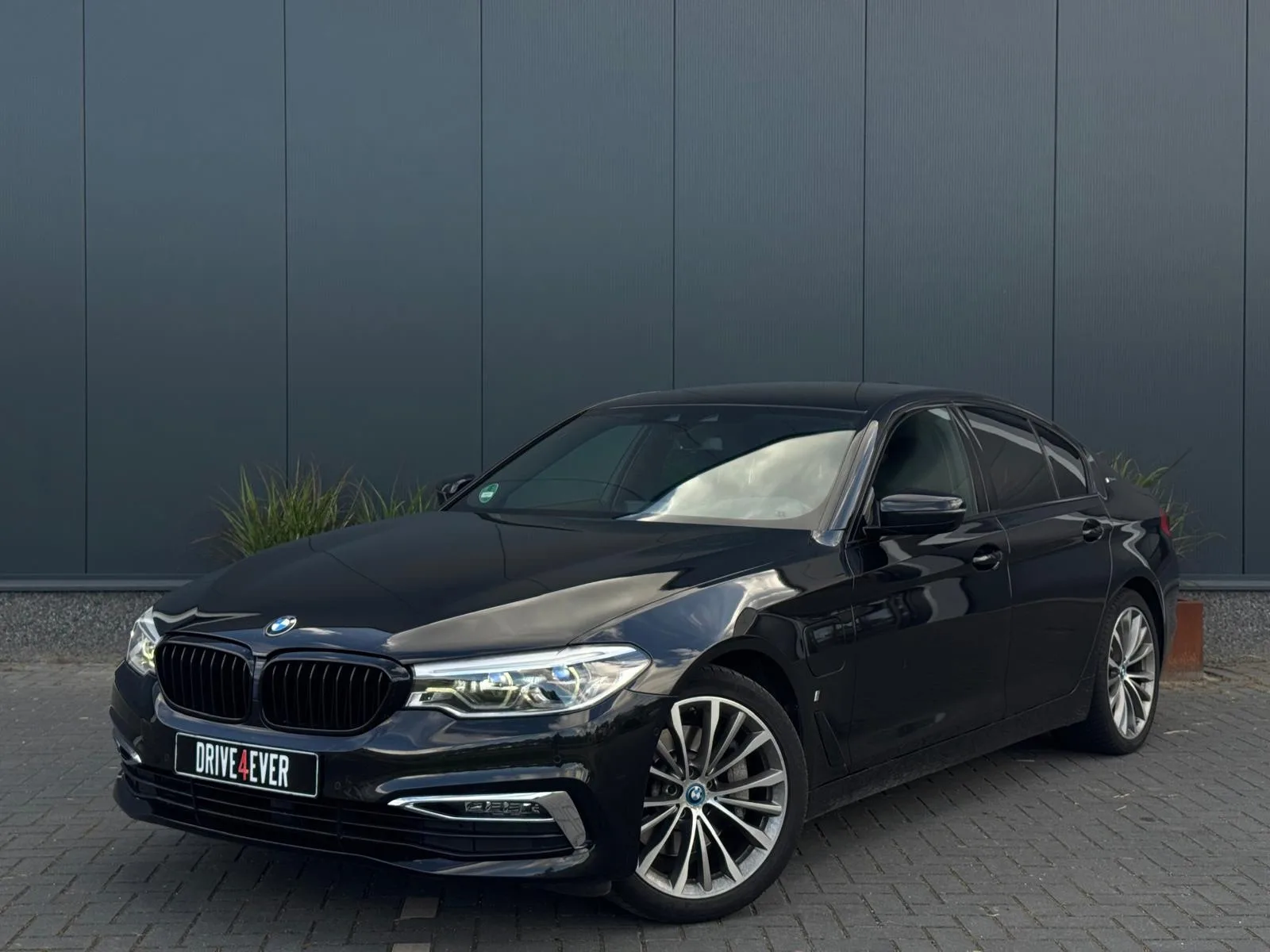 BMW 5-Serie (2018) — foto 1