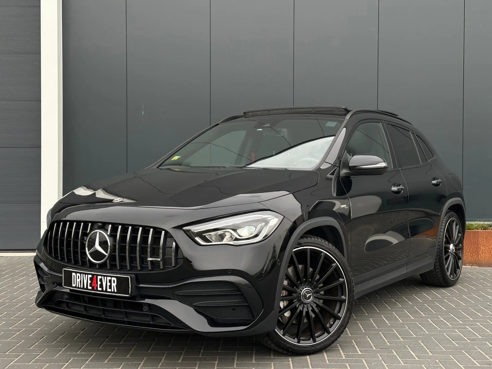 Mercedes-Benz GLA-Klasse (2022) — foto 1