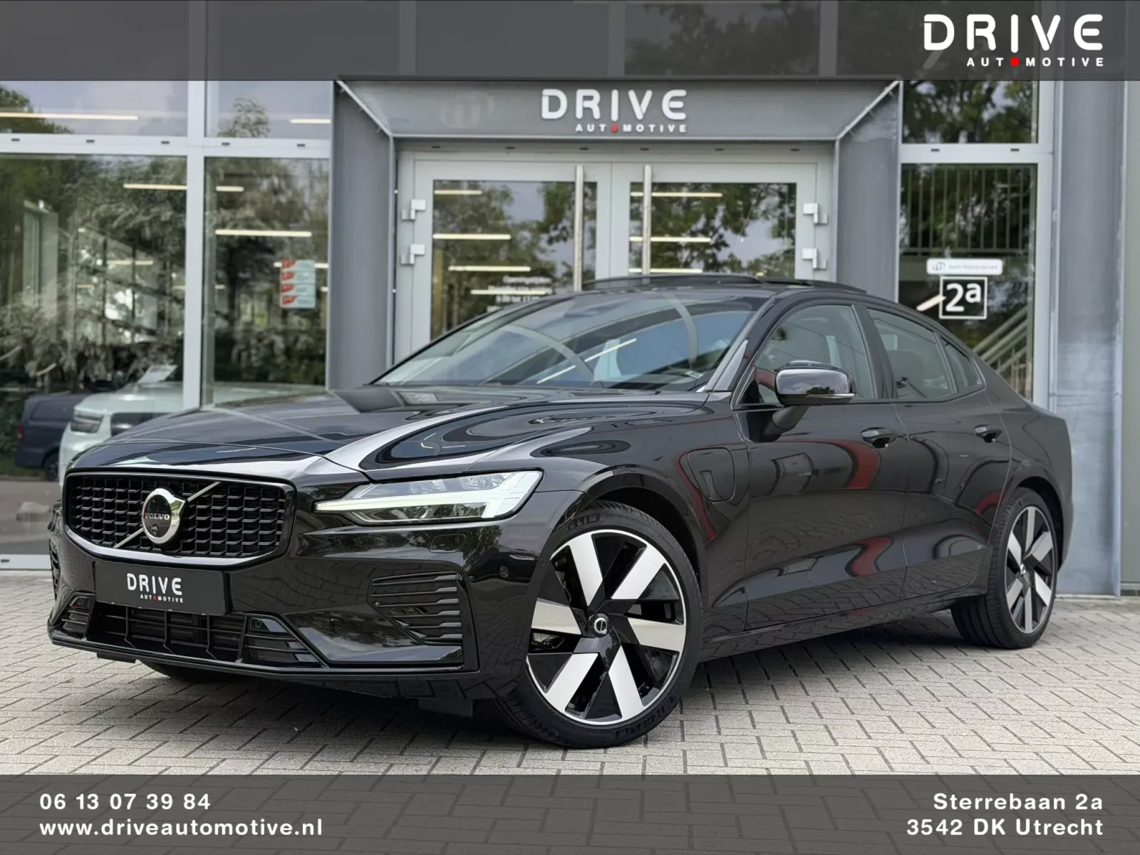 Volvo S60 (2025) — foto 1