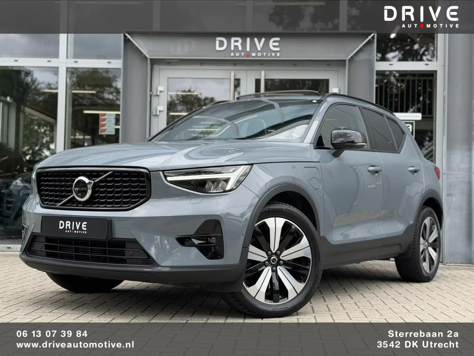 Volvo XC40 (2023) — foto 1