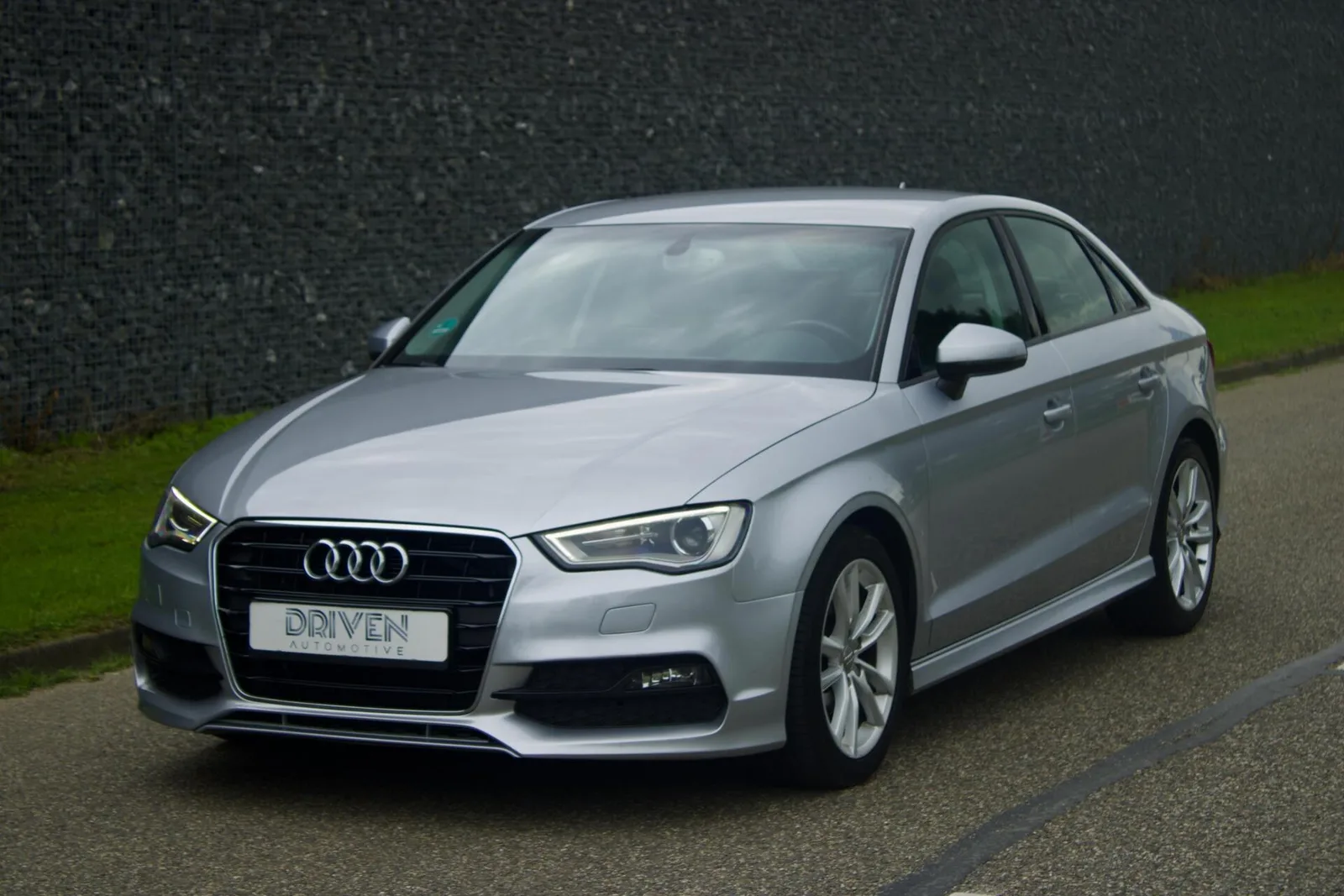Audi A3 (2015) — foto 1