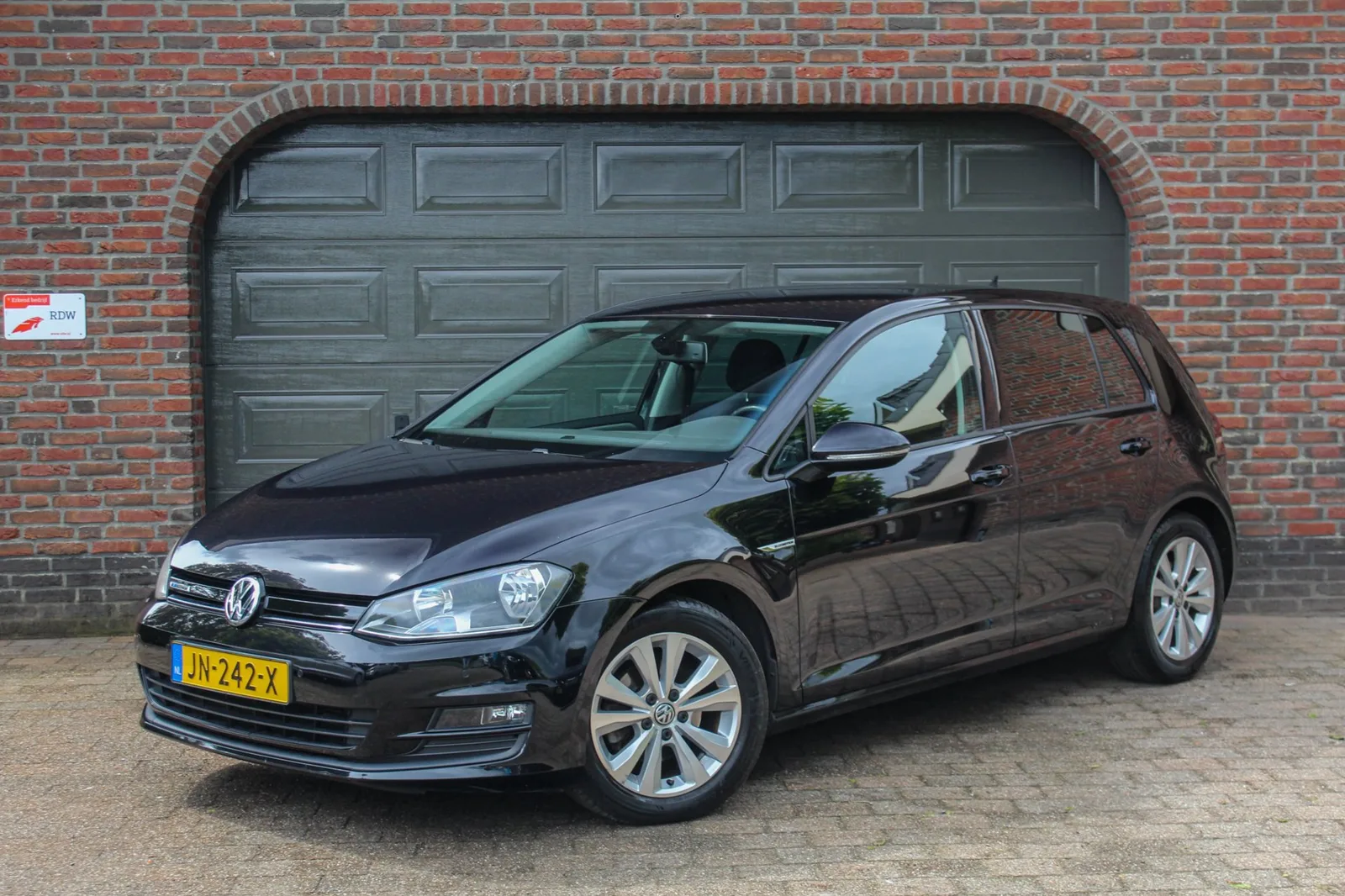 Volkswagen Golf (2016) — foto 1